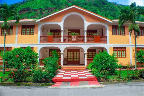 roseau hotels